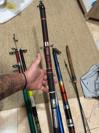 Lote de cañas de pesca