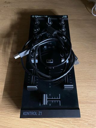 Traktor Kontrol Z1