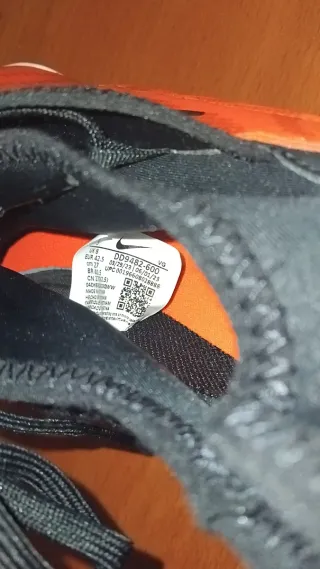 Zapatilla Nike Phantom gx Futbol Naranja Negra