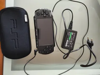 PSP 3004 Negra con Juegos