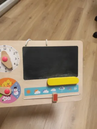 Pizarra infantil para aprender hora y tiempo