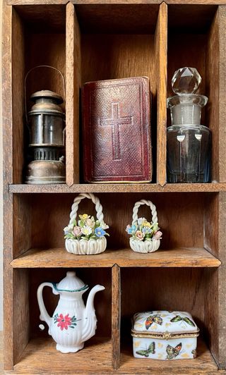 Espectacular Gabinete de curiosidades decorativo