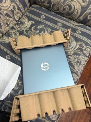 HP Portátil Plata y Negro