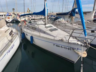 Velero Beneteau First 285