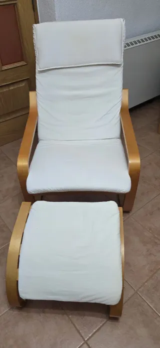 Sillón con reposapiés