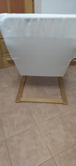 Sillón con reposapiés