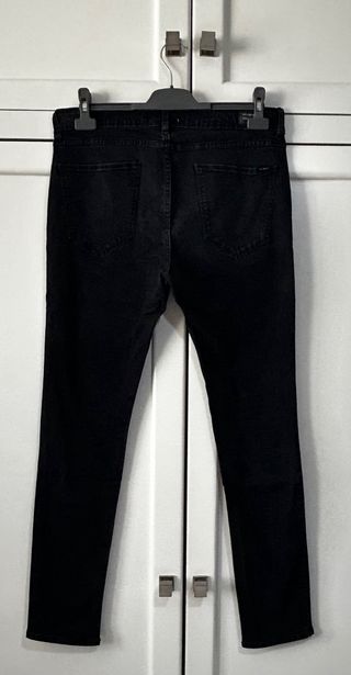 Pantalón vaquero Pull&Bear negro desgastado