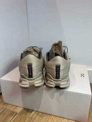 Zapatillas On Beige/Gris