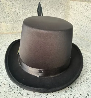 Sombrero Steampunk con Gafas y Pluma