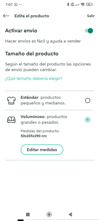 Cama restaurada de madera y ratán