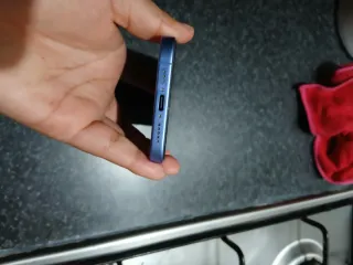 iPhone 16 Azul