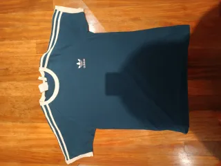 Camiseta Adidas Azul Rayas Blancas