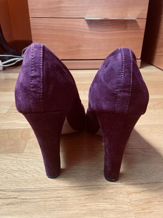 Zapatos salón piel y ante granates T.38