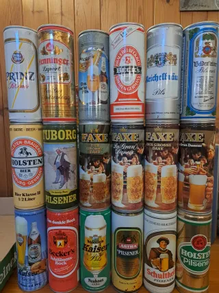 Lattine di birra tedesca e danese