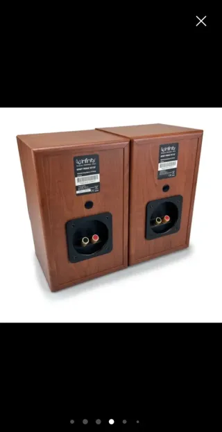 Altavoces Infinity Marrones