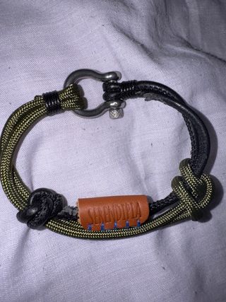 Pulsera Serendipia Cierre Marinero Cuero y Cuerda