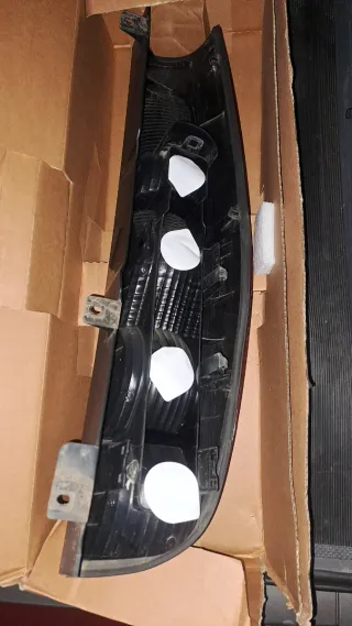 Piloto trasero Viano