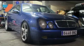 Mercedes-Benz  CLK 2002