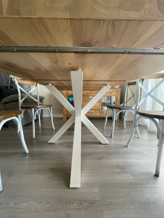 Mesa comedor roble macizo + 4 sillas