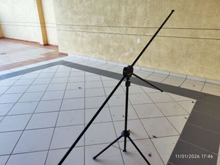 Pantalla Proyección Enrollable 80 con Trípode