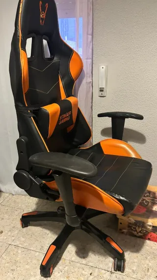 Silla Gamer Stinger Negra y Naranja