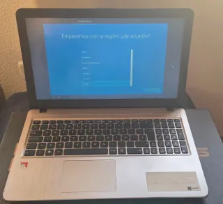 Portátil ASUS F540BA-GQ800 15.6 HD