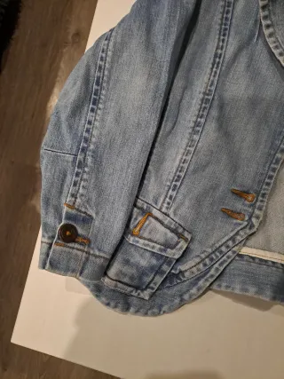 Cazadora tejana vaquera