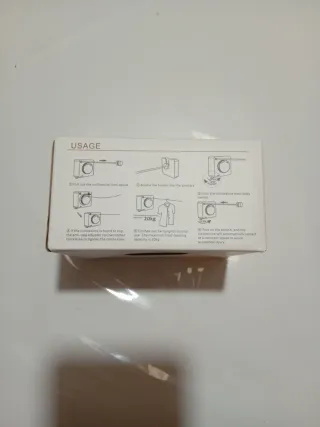 Tendedero retráctil para ropa.