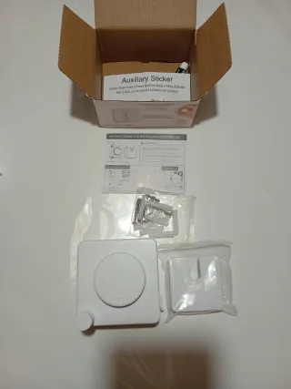 Tendedero retráctil para ropa.