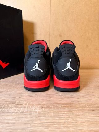 Jordan 4 Retro Red Thunder Talla 39