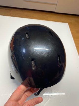 Casco de esquí negro