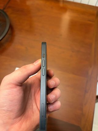 iPhone 13 Medianoche