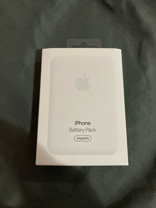 Batteria iPhone MagSafe Apple NUOVA