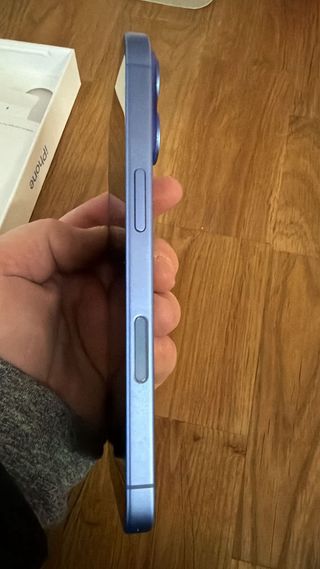 iPhone 16 Azul