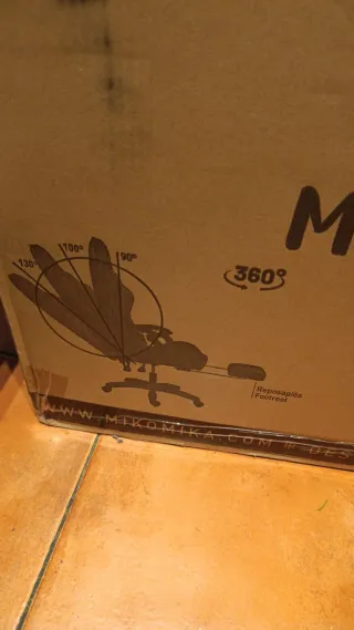 Silla Gaming Negra/Azul Reposapiés Marca desconoci