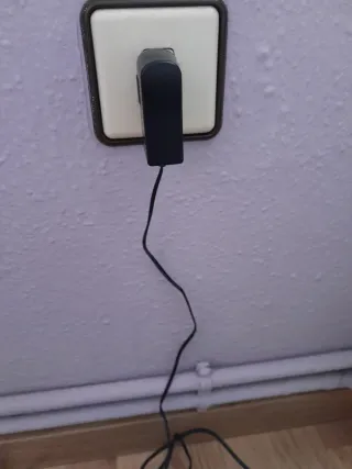 Alesis SR-16 Caja de Ritmos + Pedal ASP-1