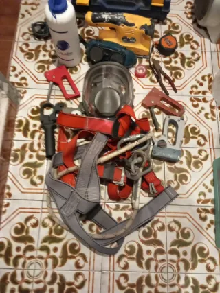 Caja de herramientas y accesorios