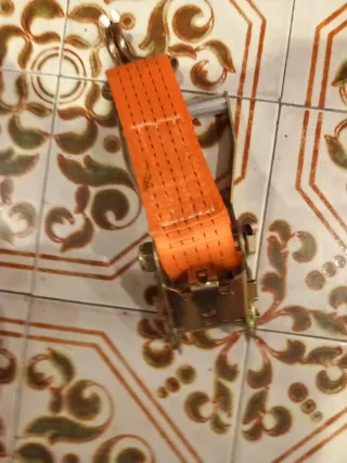 Caja de herramientas y accesorios