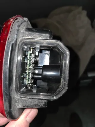 Piloto trasero Volvo FH