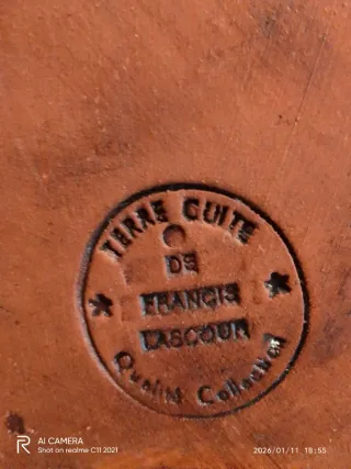 Figura terracota Francis Lascour(acepto ofertas)