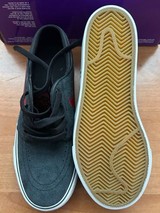 Nike SB Janoski (GS) Nero/Rosso Tg 38