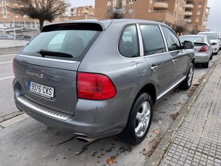 Porsche Cayenne 2004