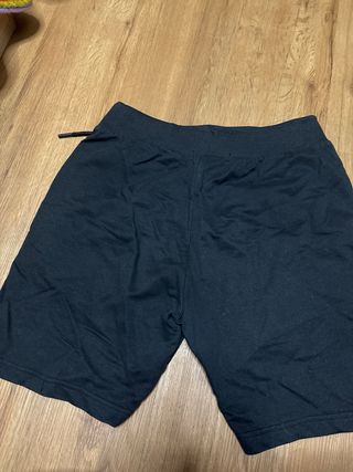 Pantalón corto McKenzie negro