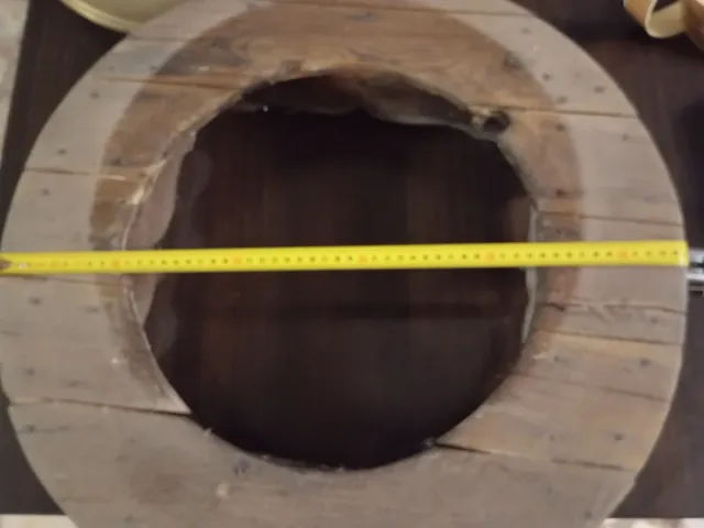 Brasero con soporte de latón