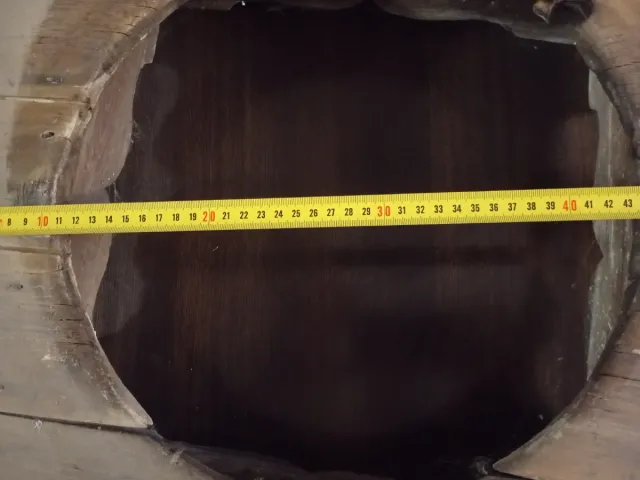 Brasero con soporte de latón