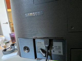 Monitor Samsung Nero 24" IPS Full HD 75 Hz