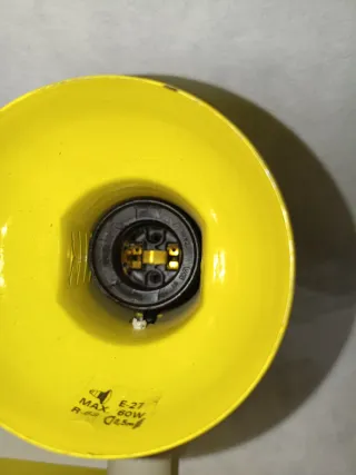 Lámpara de pared/espejo amarilla