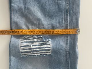 Vaqueros rotos anchos