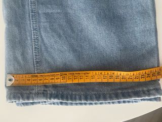 Vaqueros rotos anchos