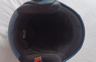 CASCO DE MOTO CON VISERA “PIAGGIO”